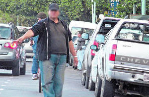 Por los controles, bajaron los trapitos en el Monumental