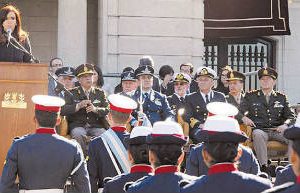 Cristina:Postergo el tratamiento de los pliegos de Milani