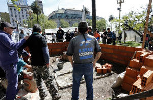 Ciudad cruzó a Nación por acampe en Plaza de Mayo