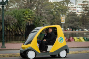 Autos eléctricos autocomandados: Larreta probó los primeros prototipos