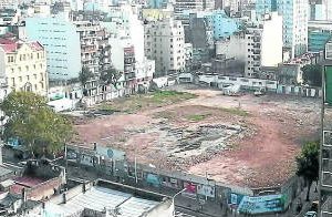 Balvanera: Plantan árboles en la Manzana 66