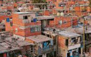 Las villas son el reflejo de fallas políticas