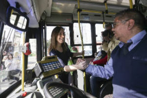 Vidal: Asegura ser «Una alternativa muy distinta»