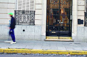 Pintar los cordones de amarillo será multado