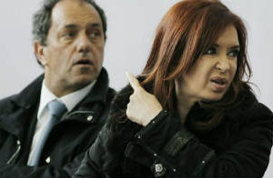 Campañas sucias: Scioli contrató a un asesor experto