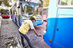 Controles a los colectivos para reducir, ruidos y gases