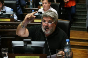 Quattromano:»No ganó nada y ya entregó medio gabinete”