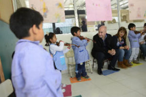 Larreta visitó escuela en Villa Soldati