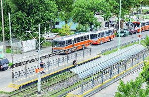 Quejas por demoras en obras del Premetro