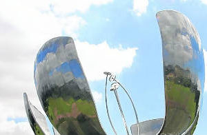 La Floralis volverá a abrir y cerrar sus pétalos
