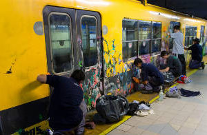 Cayó banda de grafiteros que “coleccionaba” objetos del subte