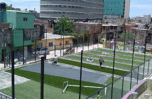 Inauguraron miniestadio de fútbol donde estaba la villa Nylon