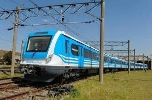 Se demora el funcionamiento del tren eléctrico Roca