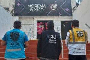 Flores:Tras ser clausurada diez veces, allanan disco