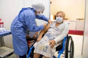 Covid 19:Más de 11.961 personas recibieron la vacuna