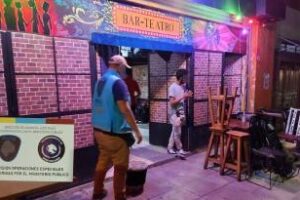 Almagro:Desmontan espectáculo de tango en la calle 