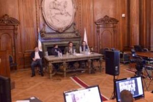 Legislatura:Reunión de Comisión de Asuntos Constitucionales
