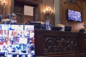 En la ciudad:Eximen pagos de cuotas impositivas