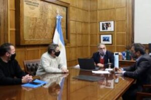 Ambiente: Reunión de ambos ministros sobre la ley de bosques