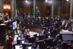 Legislatura porteña: Sancionan ley para comprar vacunas
