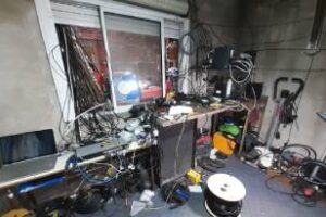 Golpe a la conexión ilegal:A distribuidora y conexiones ilegales