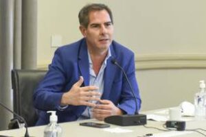 Pedido de informes del legislador porteño Roberto para el GCBA