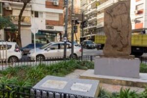 Ciudad restauró Monumento a José Hernández, autor del Martín Fierro