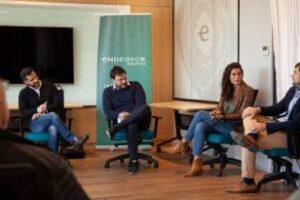 Ciudad:Candidatos del FdT: Se reunieron con emprendedores