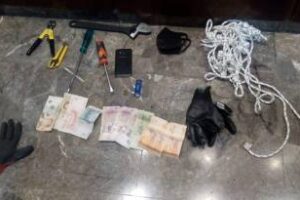 Flores:Tras cercar la manzana detienen a un ladrón de departamento