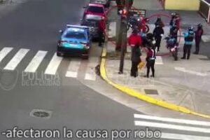 Núñez: Detuvieron dos motochorros tras robarle a un hombre