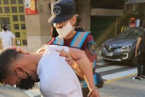 Centro porteño: Detienen a ladrón que robó dos notebooks en un local