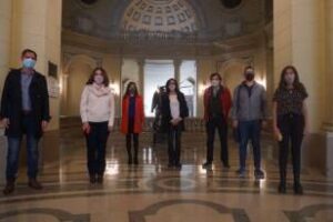 Legislador Roberto reunido por las  asignaciones familiares