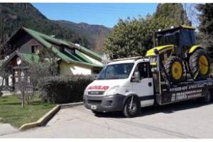 Ambiente entregó a Comarca Andina maquinaria para combatir incendios