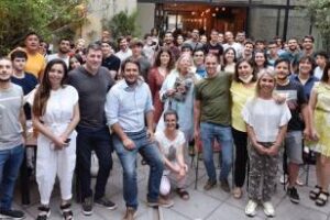 Carrió y candidatos de la CC ,juntos con estudiantes universitarios