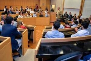 Legislatura:Declarado Personalidad Destacada al Dr. Alfonso Santiago