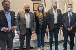 En la ciudad:La Sra. María Eugenia Vidal visitó la DAIA
