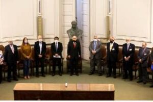 Larreta participó de la entrega del Premio Hipócrates a Fernán Quirós