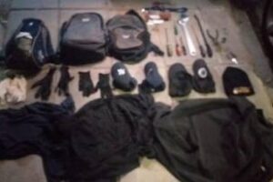 Barrio Saavedra: Cuatro delincuentes detenidos al intentar forzar un garaje