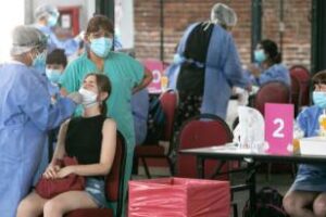 Ciudad:COVID-19:Cómo funcionan los centros de testeo y vacunación