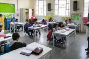 Los alumnos volvieron a las clases sin barbijos en la Ciudad
