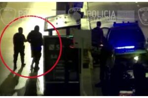 Constitución:Por las cámaras de seguridad,detuvieron a dos ladrones