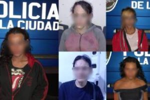 Constitución:Allanan edificio por venta de drogas,cinco detenidos