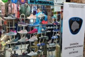 Galería de Flores:Más de 800 artículos apócrifos secuestrados en operativo