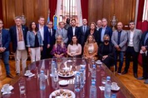 Autoridades diplomáticas de Ucrania concurrieron a la Legislatura porteña