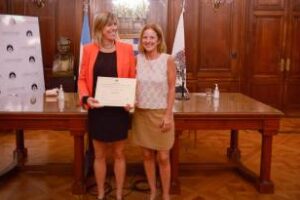 En la legislatura porteña: Destacan a la fotógrafa Celine Frers