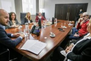 Ciudad y UTEDYC: Convenio para garantizar trabajo de decentes