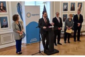 AMIA:Importantes inauguración de la muestra “Ese día” en Washington