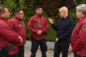 Larreta reconoció a tres policías que lideraron un operativo de rescate