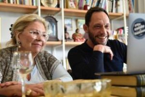 Por zoom: Elisa Carrió encabezó una reunión con la mesa nacional