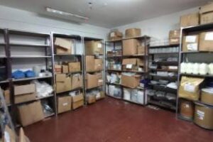 Balvanera: Clausuran laboratorios de una farmacia,productos sin recetas